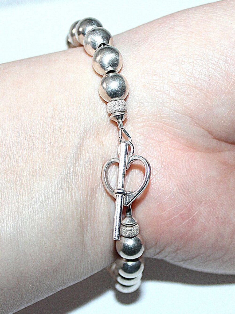 Sterling Silver Graduated Bead Bracelet 8 Inches 16 Grams - Picture 5 of 5